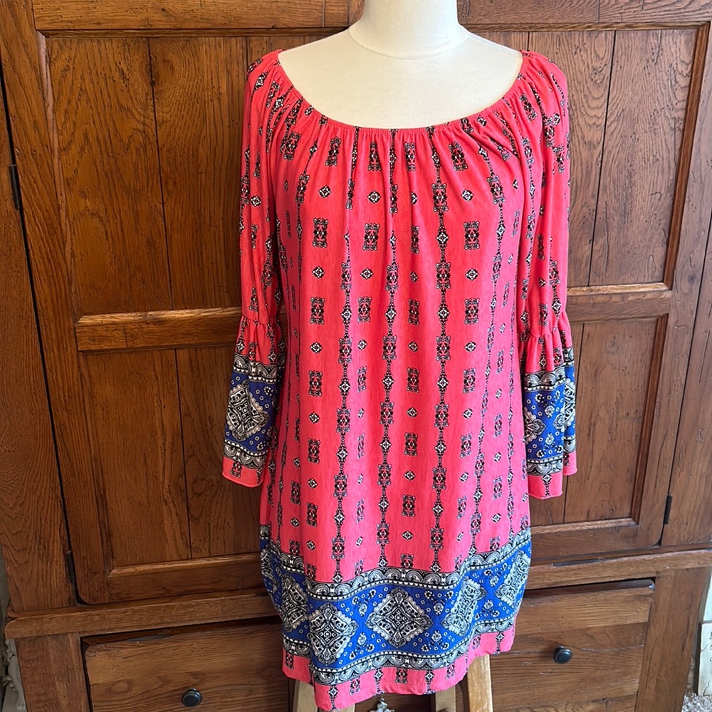 HONEYME🍯 Beautiful🌺CORAL & BLUE Tunic Top w/Bell 3/4 Sleeves💙Size Small